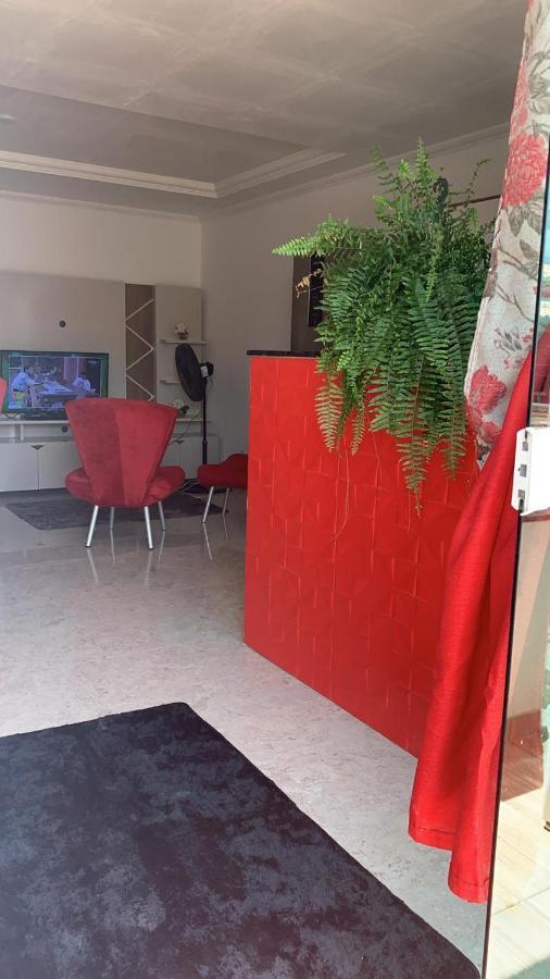 Apartamento Duplex Mobiliado Em São Pedro da Aldeia Buitenkant foto